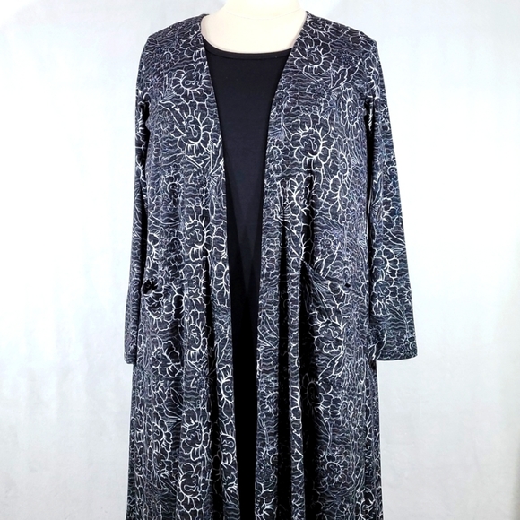 LuLaRoe Sweaters - NWT LuLaRoe Sarah Cardigan Duster black with white floral size Large